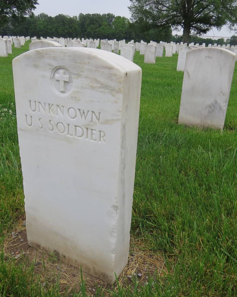 Over 2,500 unknown soldiers of the Civil War are buried at Mound City National Cemetery in Mound City, Illinois. Many of the soldiers were exhumed from hastily dug graves along the Ohio River and from other camps in the western theater of the war. Some headstones were carried away in a flood in 1865 that ravaged the area. When officials went to retrieve caskets that were carried away by the flood, they could not find any identifying information for many soldiers, so those soldiers were reinterred as unknown.