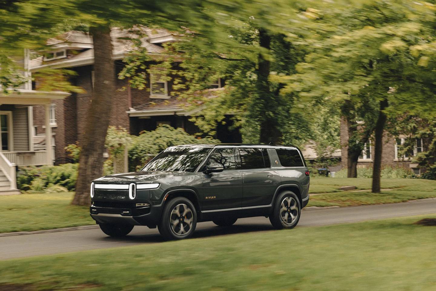 The Rivian R1S electric SUV can tow up to 7,700 pounds when properly equipped.