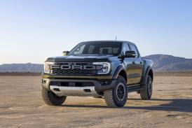 Which midsize truck is better? Edmunds compares Chevrolet Colorado, Ford Ranger